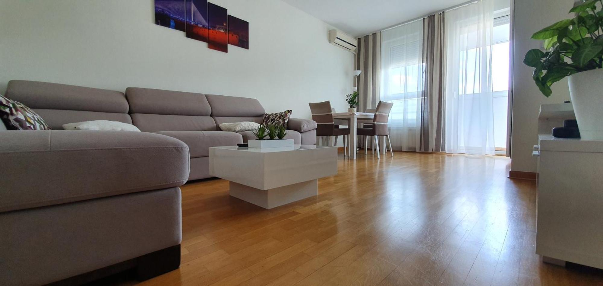 Royal Apartment Belvill Belgrado Esterno foto