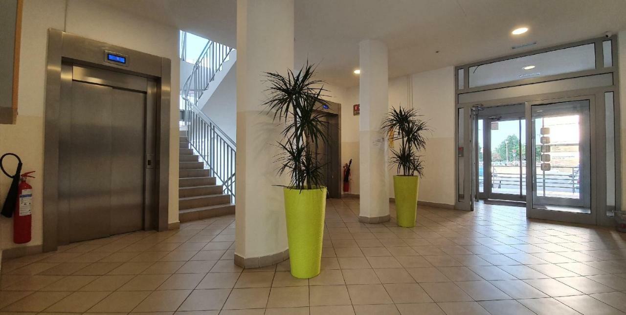 Royal Apartment Belvill Belgrado Esterno foto